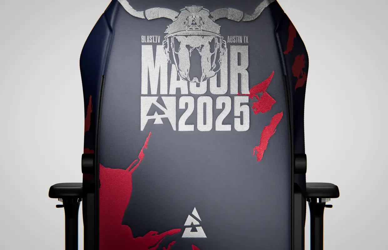 <p>Exclusive Blacklyte Custom Embroidery</p>